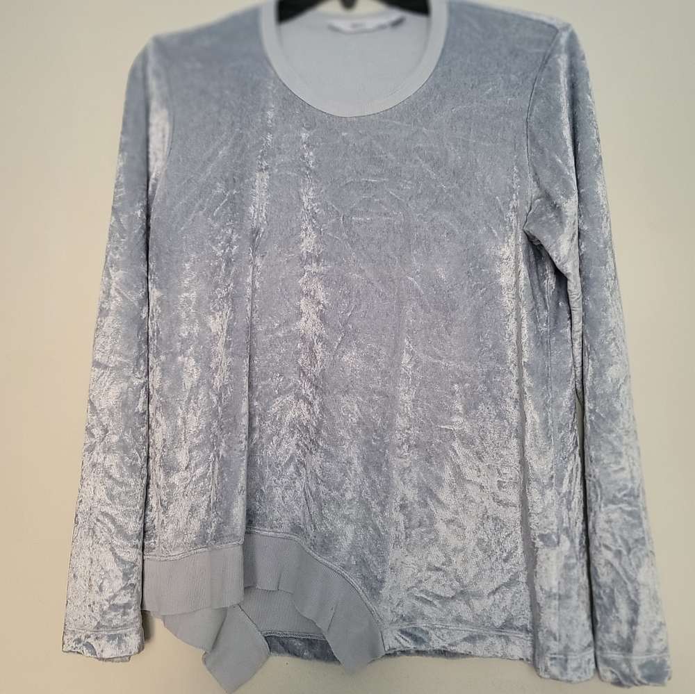 Wilt Top Sweatshirt Womens Size Medium Ice Blue Crushed Velvet Asymmetric Hem